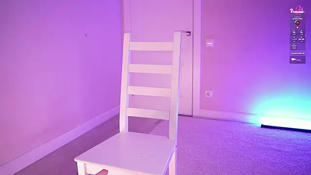 Miablueye online show from April 2026 11:33:02 AM