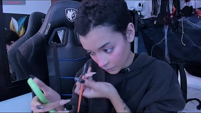 AnnyKitty  online show from October 2025 04:23:02 AM