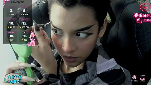 AnnyKitty  online show from October 2025 04:38:01 AM