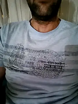 Snapshot of fearleass chatting on September 2025 10:32:01 PM fearleass online show from September 2025 10:32:01 PM