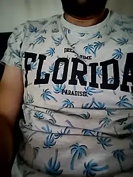 Snapshot of fearleass chatting on September 2025 08:44:02 PM fearleass online show from September 2025 08:44:02 PM