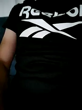 Snapshot of fearleass chatting on September 2025 12:05:01 AM fearleass online show from September 2025 12:05:01 AM