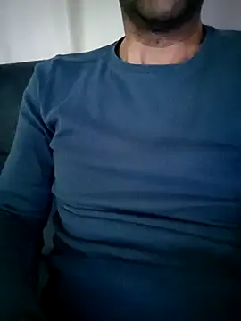 Snapshot of fearleass chatting on October 2025 08:20:02 PM fearleass online show from October 2025 08:20:02 PM