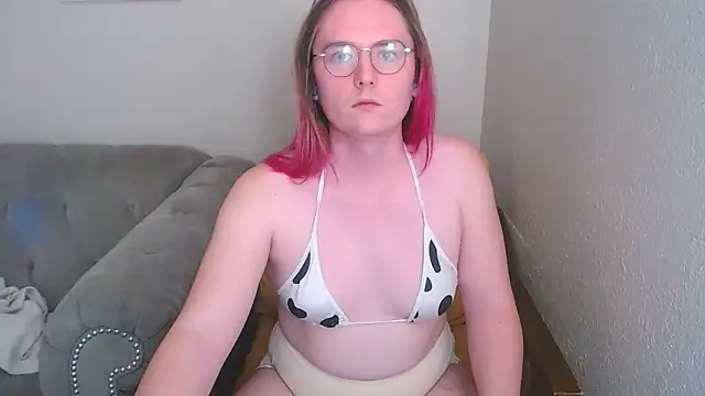 Snapshot of Elliebell chatting on February 2026 02:53:01 AM Elliebell online show from February 2026 02:53:01 AM