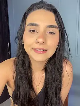 Zafira Montiel online show from December 2025 11:55:02 PM