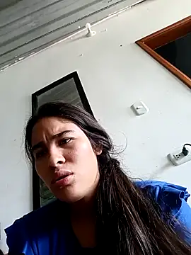 juliballesta online show from December 2025 04:04:01 PM