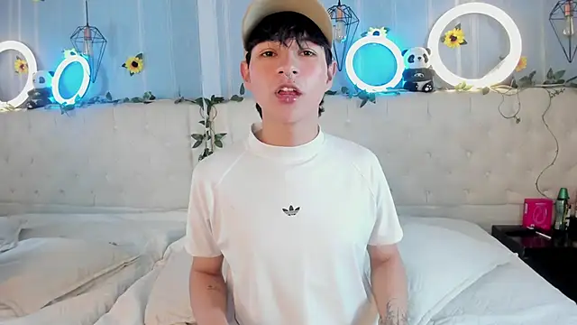 AleAurarashi online show from November 2025 04:39:02 AM