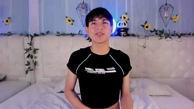 AleAurarashi online show from November 2025 01:31:01 AM