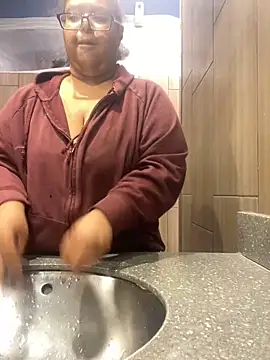 Snapshot of wishuhope4 chatting on December 2025 10:16:01 PM wishuhope4 online show from December 2025 10:16:01 PM