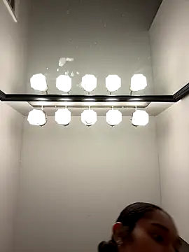 cupcakemia online show from September 2025 07:24:02 PM