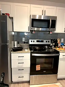 cupcakemia online show from September 2025 04:56:02 PM