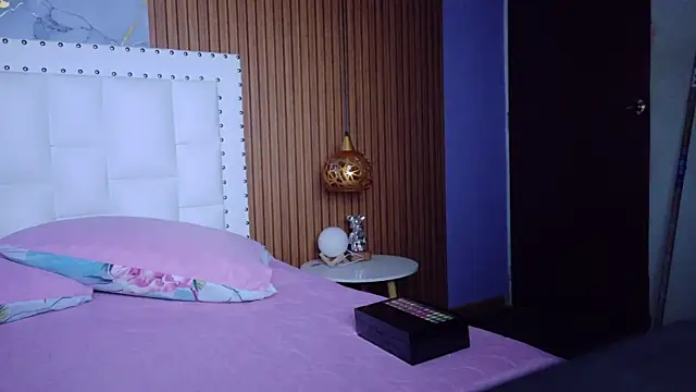 mamaneedsfun online show from November 2025 12:49:02 PM