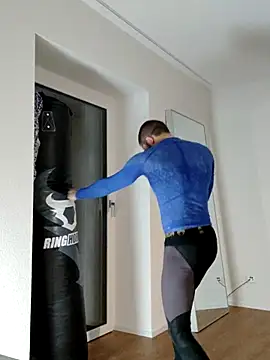 Snapshot of EyesNeverLies chatting on September 2025 03:23:02 AM EyesNeverLies online show from September 2025 03:23:02 AM