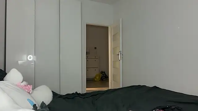 FluffySlutt online show from October 2025 11:03:02 PM