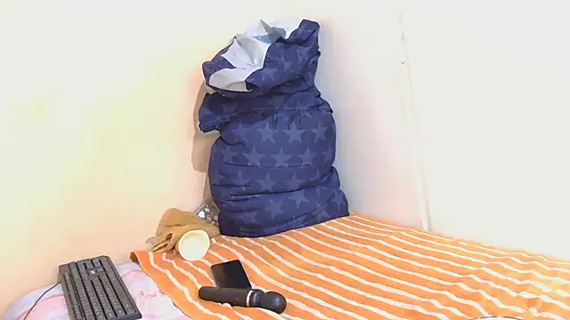 Snapshot of EbonyPhatBooty chatting on October 2025 06:10:01 AM EbonyPhatBooty online show from October 2025 06:10:01 AM