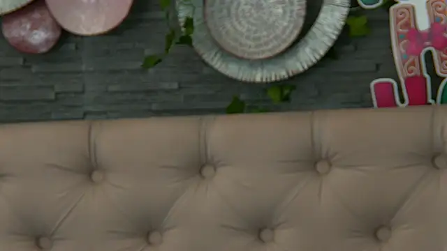 Snapshot of VannyFoxx chatting on January 2026 08:12:01 PM VannyFoxx online show from January 2026 08:12:01 PM