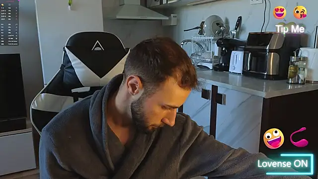 Snapshot of RyanStorm_ chatting on October 2025 01:22:02 PM RyanStorm online show from October 2025 01:22:02 PM