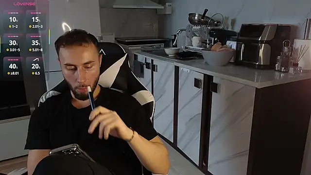 Snapshot of RyanStorm_ chatting on November 2025 01:55:02 PM RyanStorm online show from November 2025 01:55:02 PM