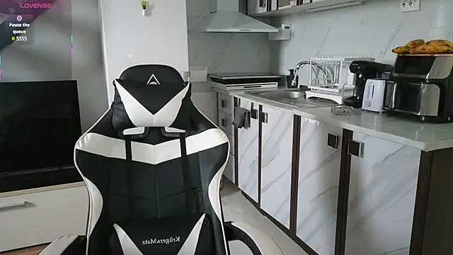 RyanStorm  online show from November 2025 11:33:02 AM