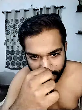 avi007p online show from October 2025 06:15:02 PM