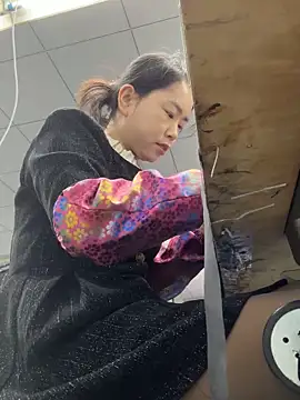 Snapshot of DHJM168 chatting on November 2025 01:38:01 AM DHJM168 online show from November 2025 01:38:01 AM