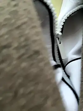 Snapshot of FroggyAnna chatting on October 2025 02:07:02 PM FroggyAnna online show from October 2025 02:07:02 PM