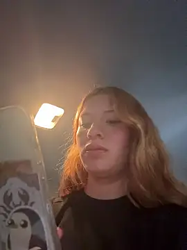 Snapshot of PussyLoversShow chatting on October 2025 09:55:02 PM PussyLoversShow online show from October 2025 09:55:02 PM