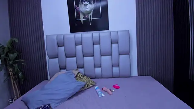 Bora Lajuana online show from October 2025 03:38:01 AM