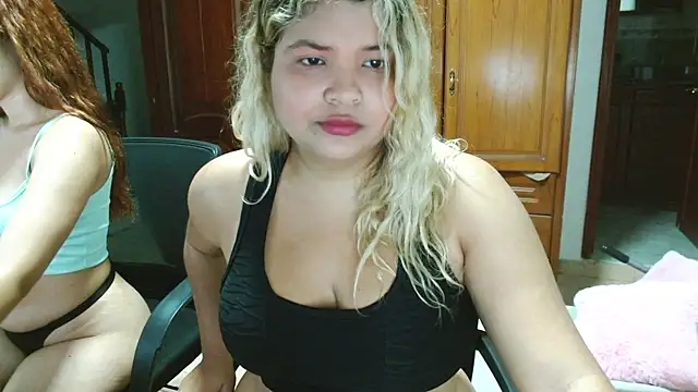 mia moons1 online show from November 2025 11:58:02 PM