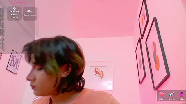 cosplaydate online show from October 2025 03:01:02 AM