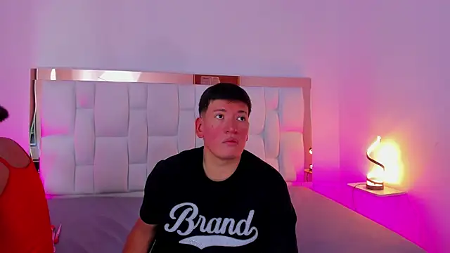 ZoeandEthan online show from September 2025 06:35:02 PM