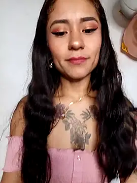 Snapshot of Liahdiaz_ chatting on November 2025 03:22:02 PM Liahdiaz online show from November 2025 03:22:02 PM