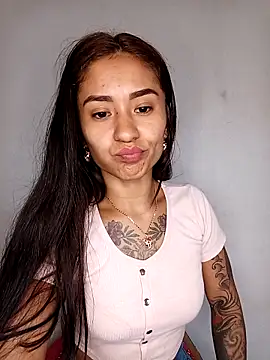 Snapshot of Liahdiaz_ chatting on November 2025 03:55:01 PM Liahdiaz online show from November 2025 03:55:01 PM