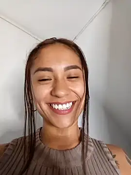 Snapshot of Liahdiaz_ chatting on November 2025 05:13:02 PM Liahdiaz online show from November 2025 05:13:02 PM