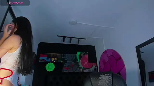 Snapshot of miIa_bratz chatting on February 2026 07:31:01 PM miIa bratz online show from February 2026 07:31:01 PM