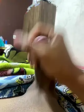 marcqueim online show from October 2025 09:48:01 PM