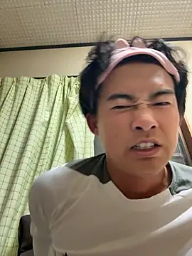 shoma2003 online show from October 2025 01:01:02 PM