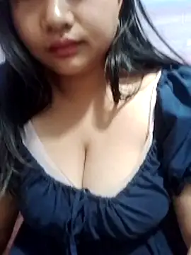 Snapshot of girl-babi chatting on June 2026 03:43:02 AM girl-babi online show from June 2026 03:43:02 AM