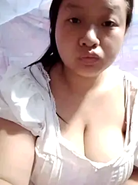 Snapshot of girl-babi chatting on June 2026 02:13:02 AM girl-babi online show from June 2026 02:13:02 AM