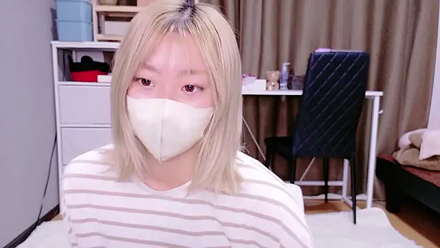 Snapshot of Nana__ch chatting on November 2025 04:37:01 AM Nana ch online show from November 2025 04:37:01 AM