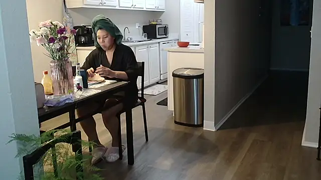 Snapshot of SHEILYN_ chatting on October 2025 03:51:02 AM SHEILYN online show from October 2025 03:51:02 AM