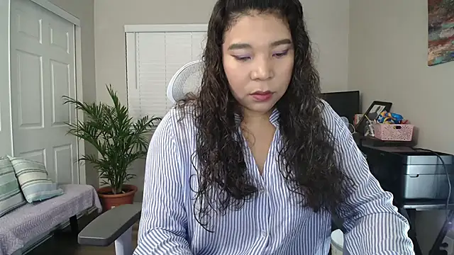 Snapshot of SHEILYN_ chatting on November 2025 05:18:02 AM SHEILYN online show from November 2025 05:18:02 AM