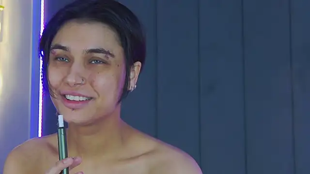 VioletAsh online show from October 2025 04:54:01 AM