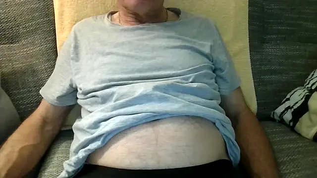 velikifant7 online show from March 2026 06:56:02 PM