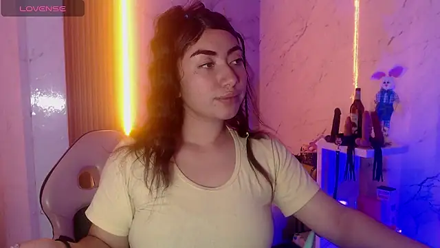 Sophia tf online show from May 2026 04:08:02 AM