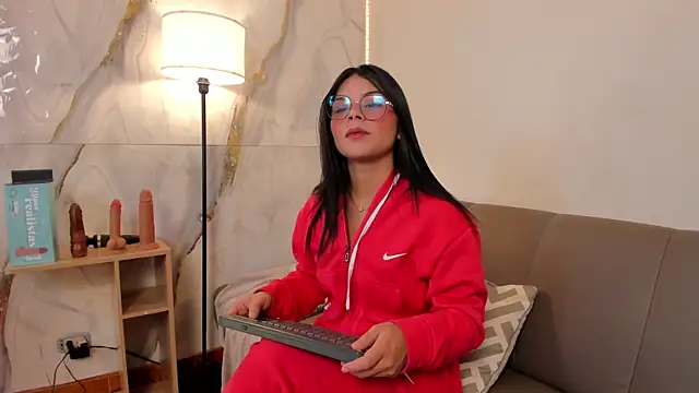 Jade Nmm online show from May 2026 02:03:02 PM