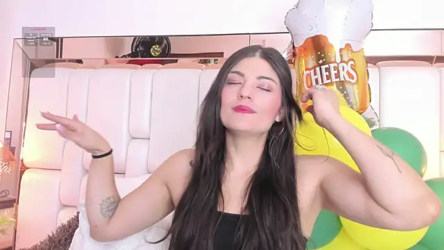 Snapshot of NashuaBell chatting on September 2025 02:27:02 PM NashuaBell online show from September 2025 02:27:02 PM