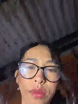 Snapshot of Emma__cumlovee chatting on May 2026 11:19:01 AM Emma cumlovee online show from May 2026 11:19:01 AM