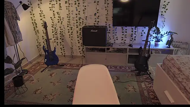 Snapshot of RusBradPitt chatting on September 2025 10:50:01 AM RusBradPitt online show from September 2025 10:50:01 AM