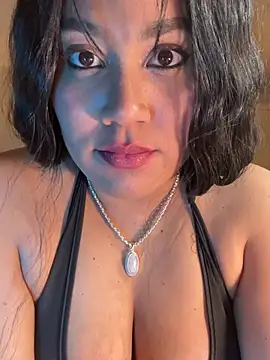 Snapshot of Myonlyprincess1 chatting on June 2026 04:35:02 AM Myonlyprincess1 online show from June 2026 04:35:02 AM